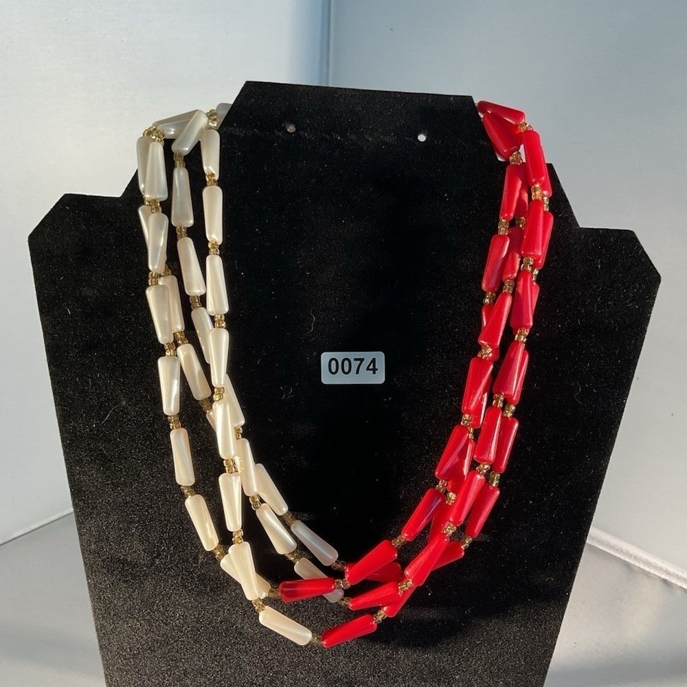 Vintage Red White Beaded Multi Strand Necklace Tapered Beads Gold Tone Accents